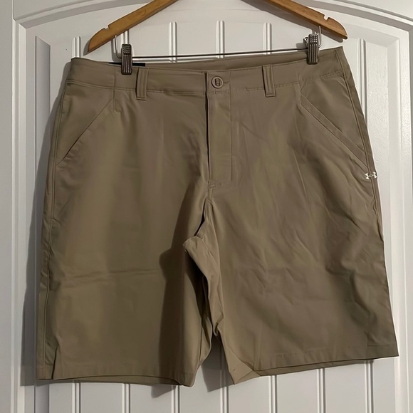 NWT Under Armour Storm size 36 UPF 30 Shorts 10” Inseam - Picture 1 of 7
